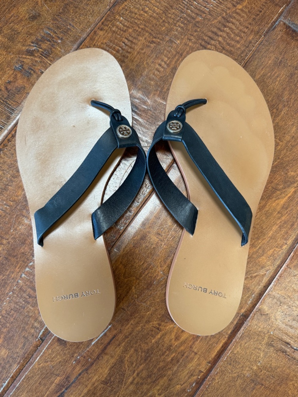 Tory Burch Black Leather Thong Sandals with Tan Footbed